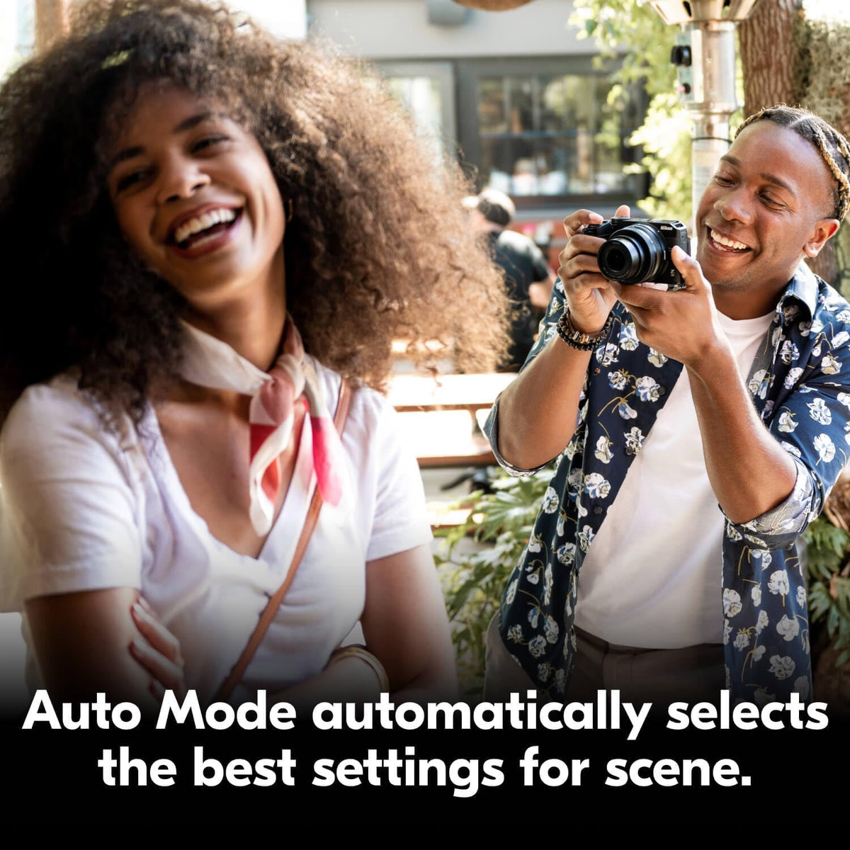 Nikon Z 30 doté de objectif zoom grand angle | Notre appareil photo hybride le plus compact et léger pour la photo et la vidéo, doté de objectif zoom 16-50 mm | Modèle Nikon USA