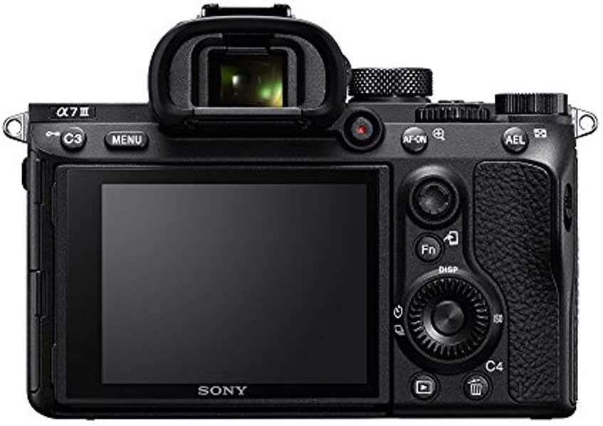 Appareil photo hybride plein format Sony ILCE-7M3K/B a7 III 24,2 MP doté de objectif 28-70 mm
