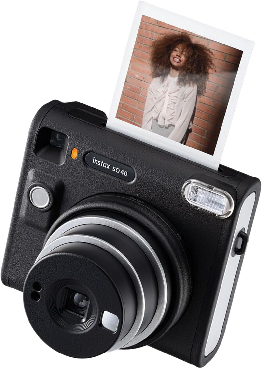 Appareil photo instantané Fujifilm Instax Square SQ40 Noir Vintage, pack comprenant un paquet de films Fuji Instax (20 poses), un étui de transport et un chiffon de nettoyage – Présentation