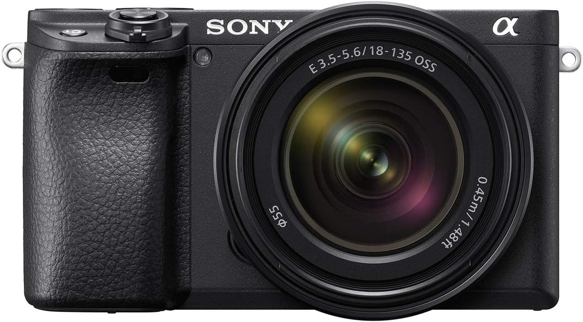 Appareil photo hybride Sony a6400 à objectifs interchangeables avec objectif 18-135 mm (– Noir)