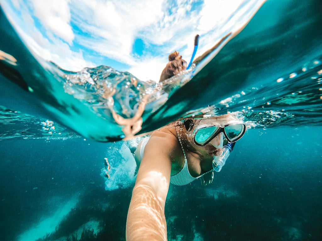 Caméra sportive - Noire résistant à l’eau doté de vidéo 5,3K60, photo 27 MP + compatible doté de les objectifs de la série HB