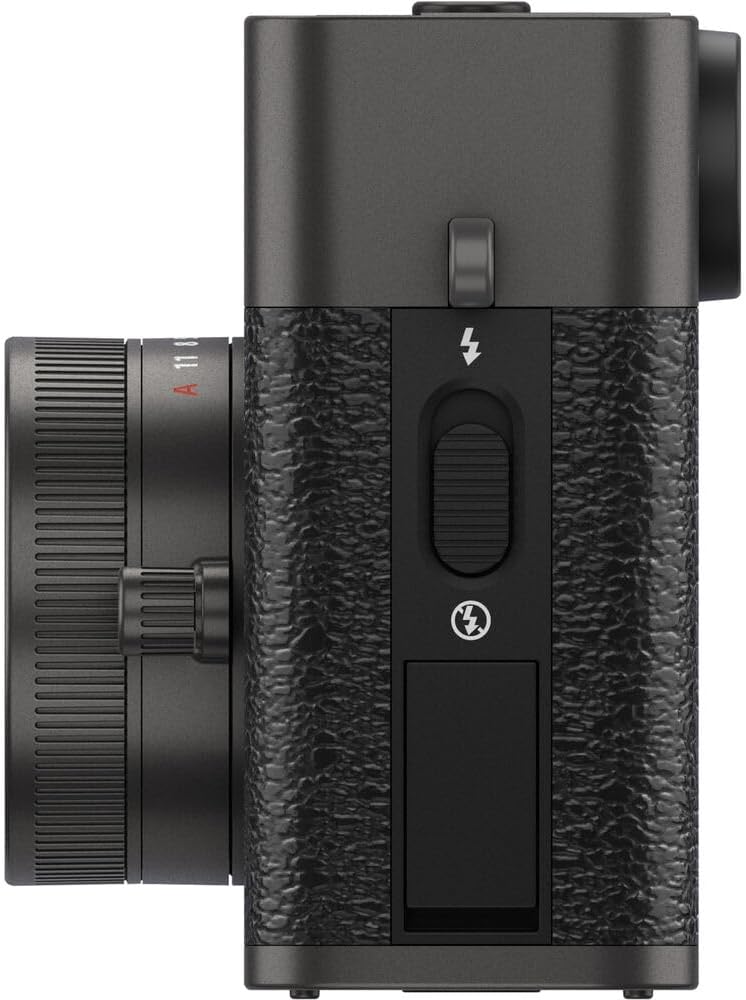 Appareil photo digital compact premium FUJIFILM X Half (argent anthracite) avec étui de transport, carte de stockage 64 Go, étui pour bouchon d'objectif, porte-cartes mémoire, dragonne et accessoires.