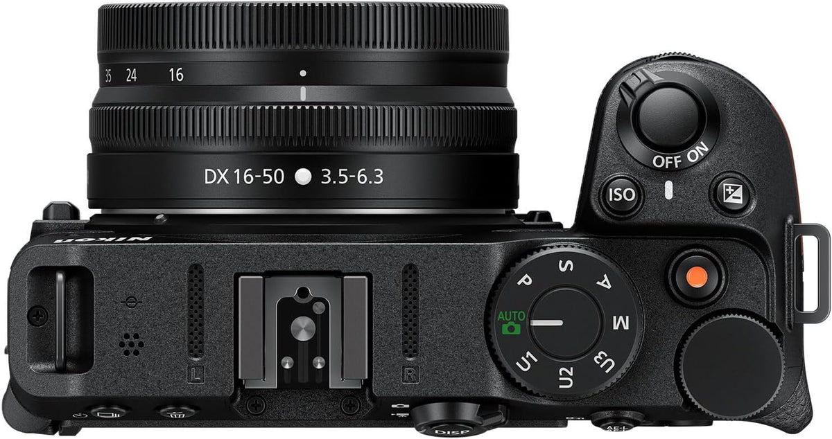 Nikon Z 30 doté de objectif zoom grand angle | Notre appareil photo hybride le plus compact et léger pour la photo et la vidéo, doté de objectif zoom 16-50 mm | Modèle Nikon USA