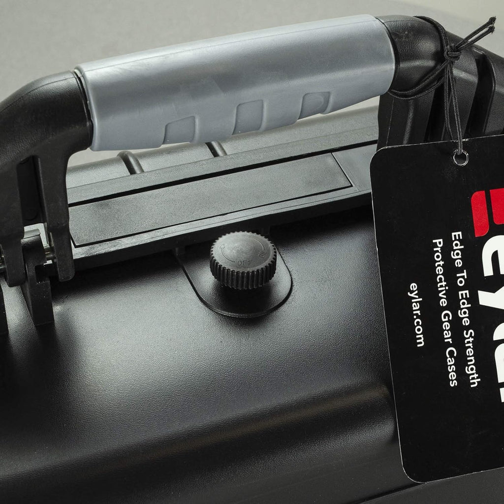 Étui rigide de protection à roulettes Eylar XL 23,75 pour appareils photo, drones, outils et équipements audiovisuels, résistant à l’eau IP67, résistant aux chocs et doté d'inserts en mousse personnalisables (– Noir)