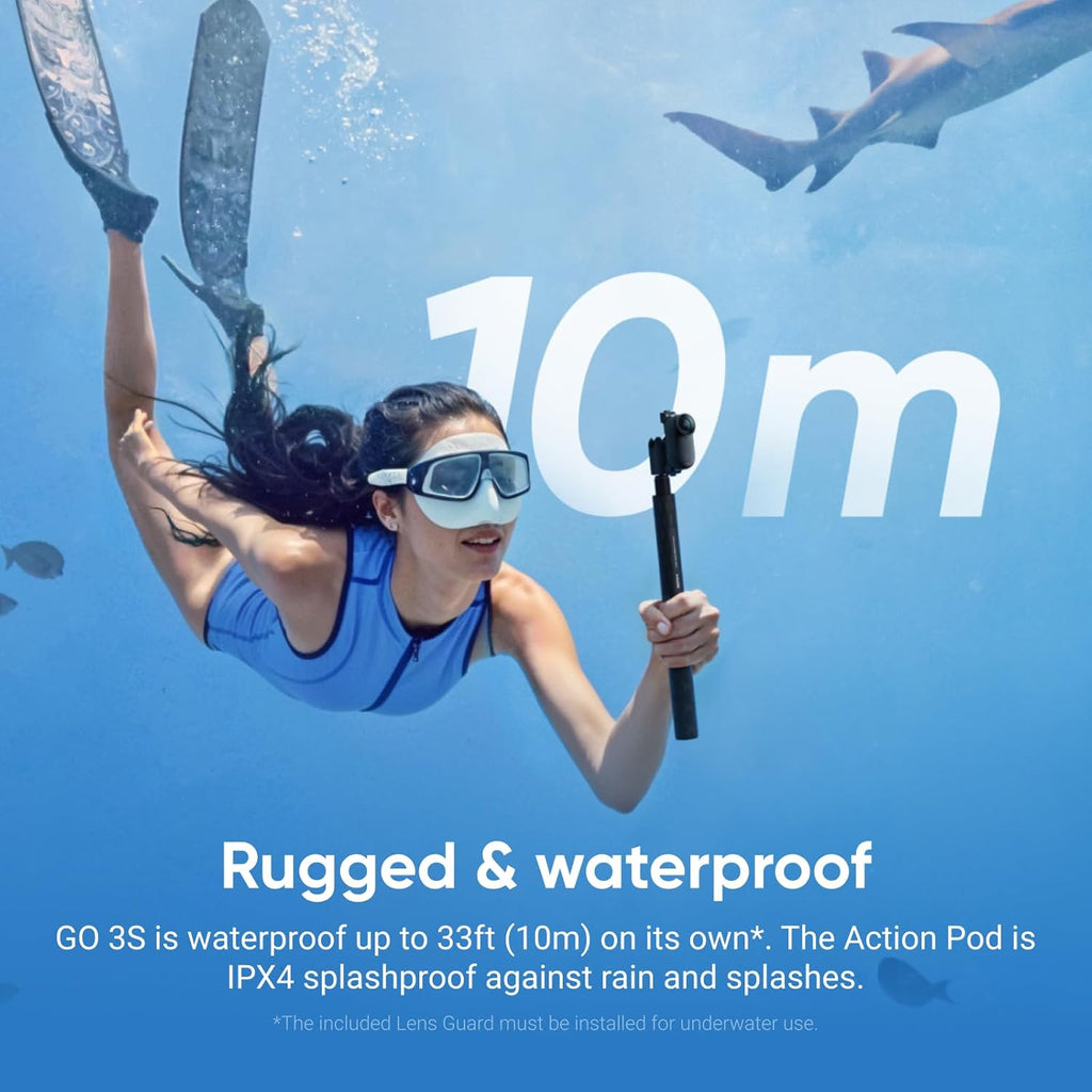 Insta360 GO 3S - 128 Go Noir 4K Mini Caméra Portable pour Vlogging Mains Libres POV Fixation Universelle Stabilisation Autonomie 140 min Étanche jusqu'à 10 m POV pour Animaux – Présentation